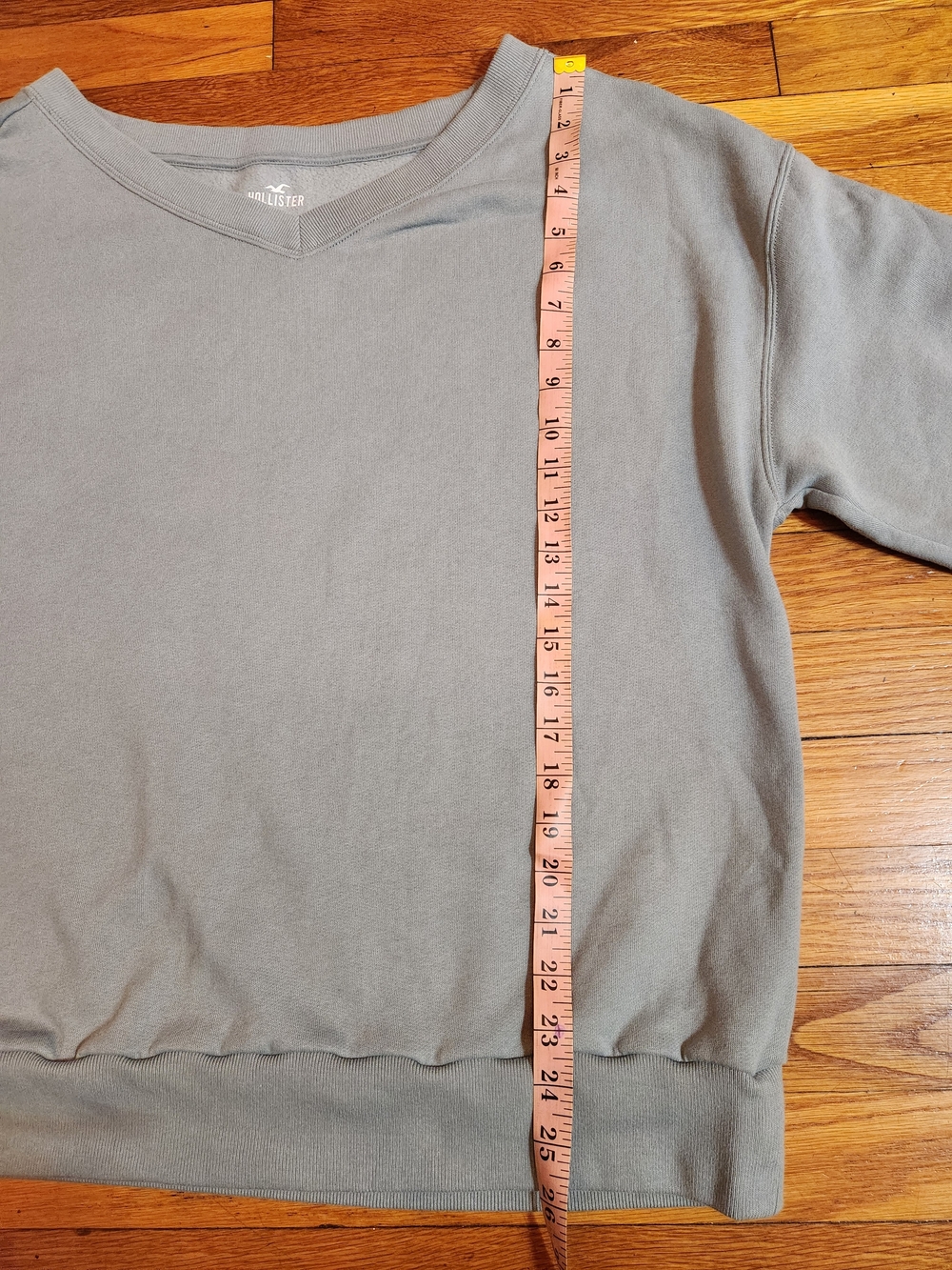 Hollister V-Neck Pullover Sweatshirt - Light Blue / Gray - Size Small - Picture 11 of 14